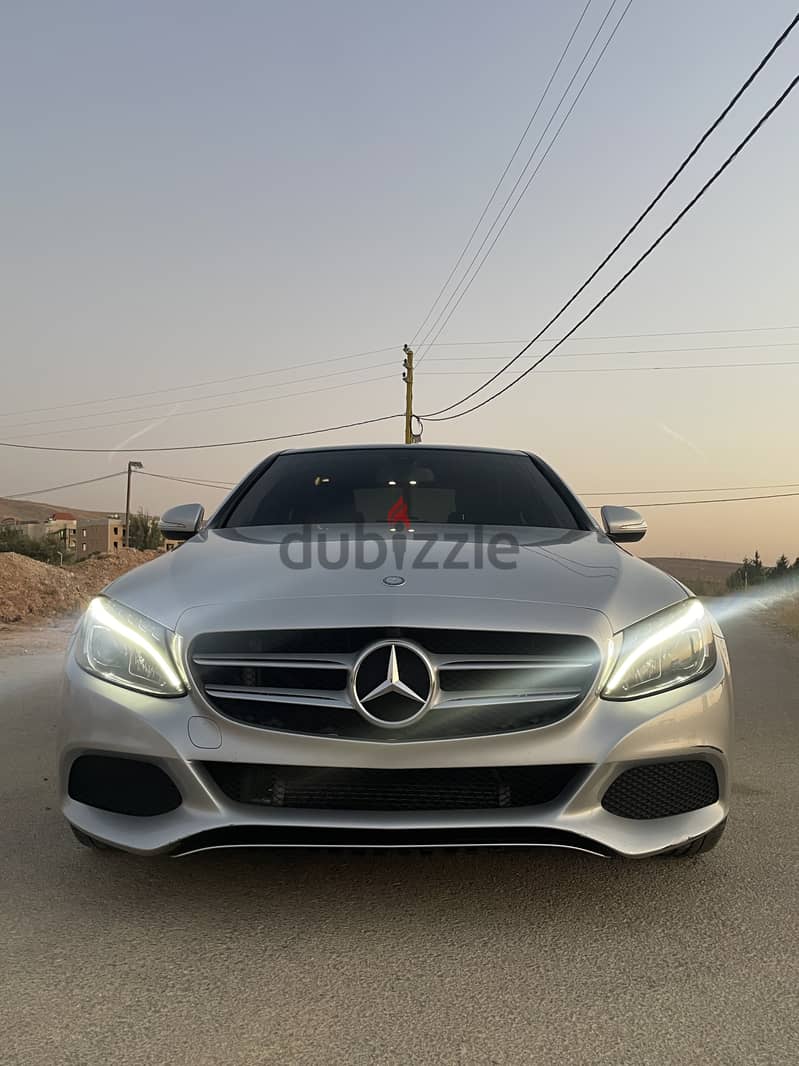 Mercedes-Benz C-Class 2015 Full option 4