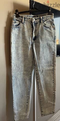 Light Wash Straight Leg Jeans 0