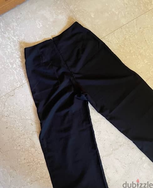 Black High-Waisted Pants 2