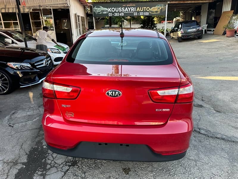 Kia Rio 2016 4