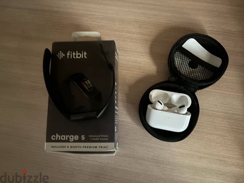 iPhone 15 + Fitbit charge 5 + Airpods 2