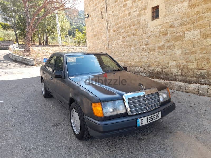 Mercedes-Benz E-Class 1988 0