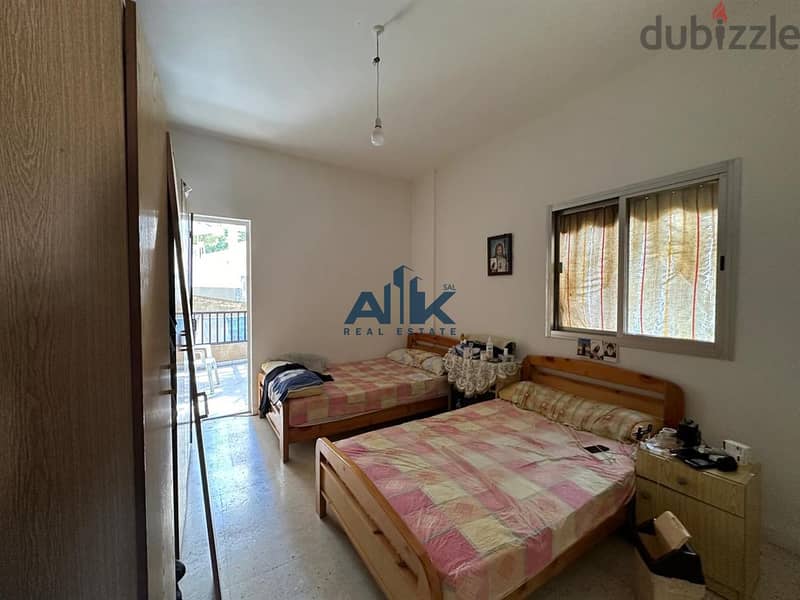 CATCHY!! 120 Sq. FOR SALE In SABTIEH! شقة للبيع في السبتية 4