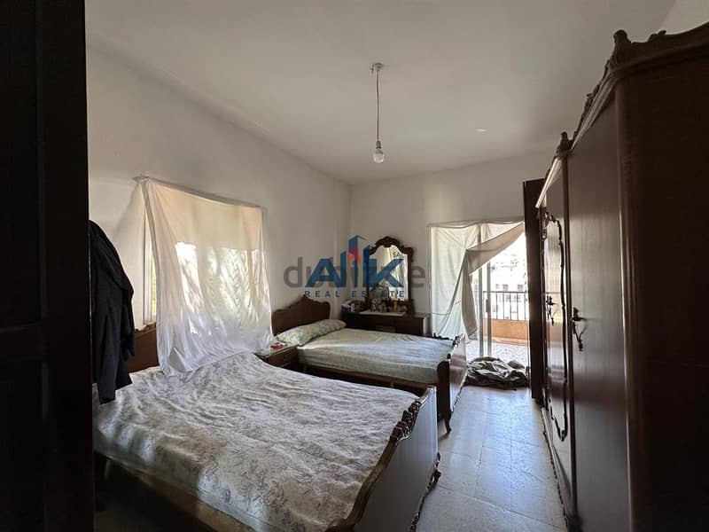 CATCHY!! 120 Sq. FOR SALE In SABTIEH! شقة للبيع في السبتية 5