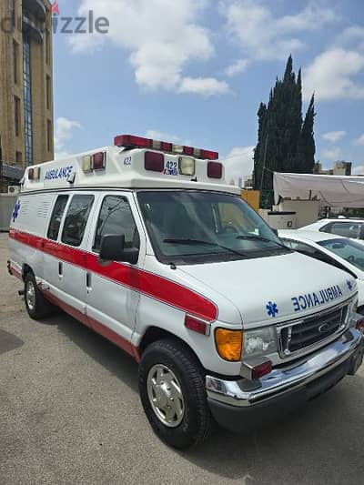 Ford Van 2004 Ambulance سيارة اسعاف مجهزة بل كامل