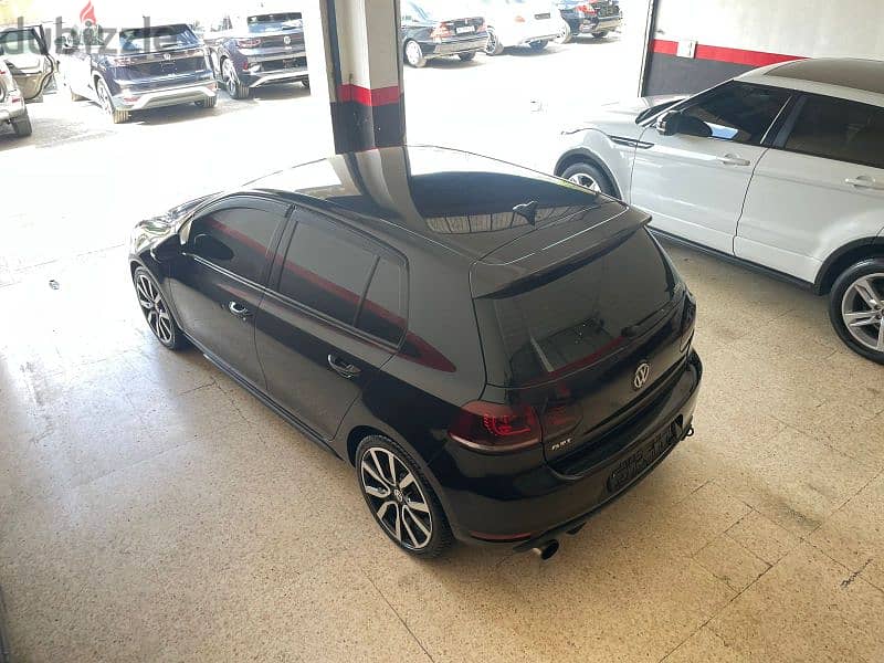 Volkswagen Golf GTI 2014 look R ajnabiye tesjila 3al adim r5is Top car 4