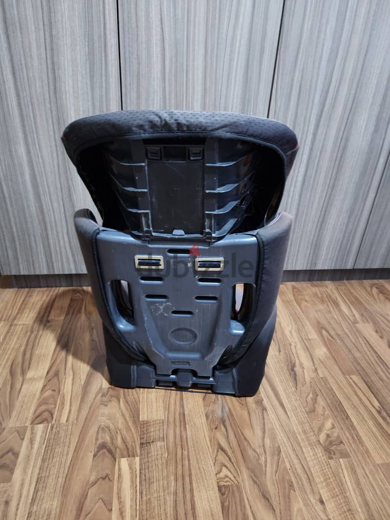 Car seat for 2+ 1