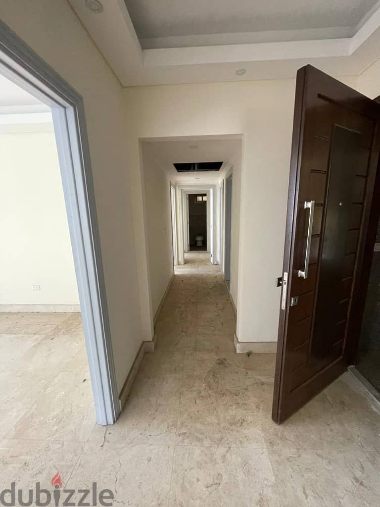 170 Sqm | Apartment For Sale In Barbour 5