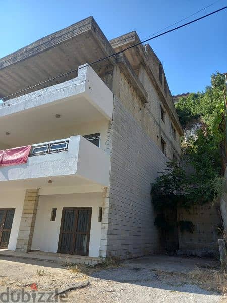 Building for sale in Aachkout, Kesserwan 6