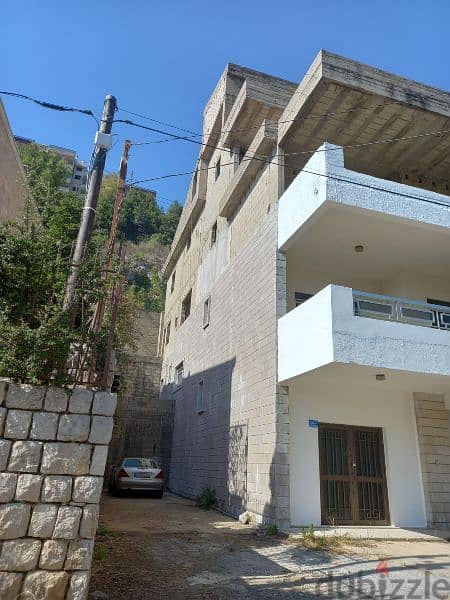 Building for sale in Aachkout, Kesserwan 7