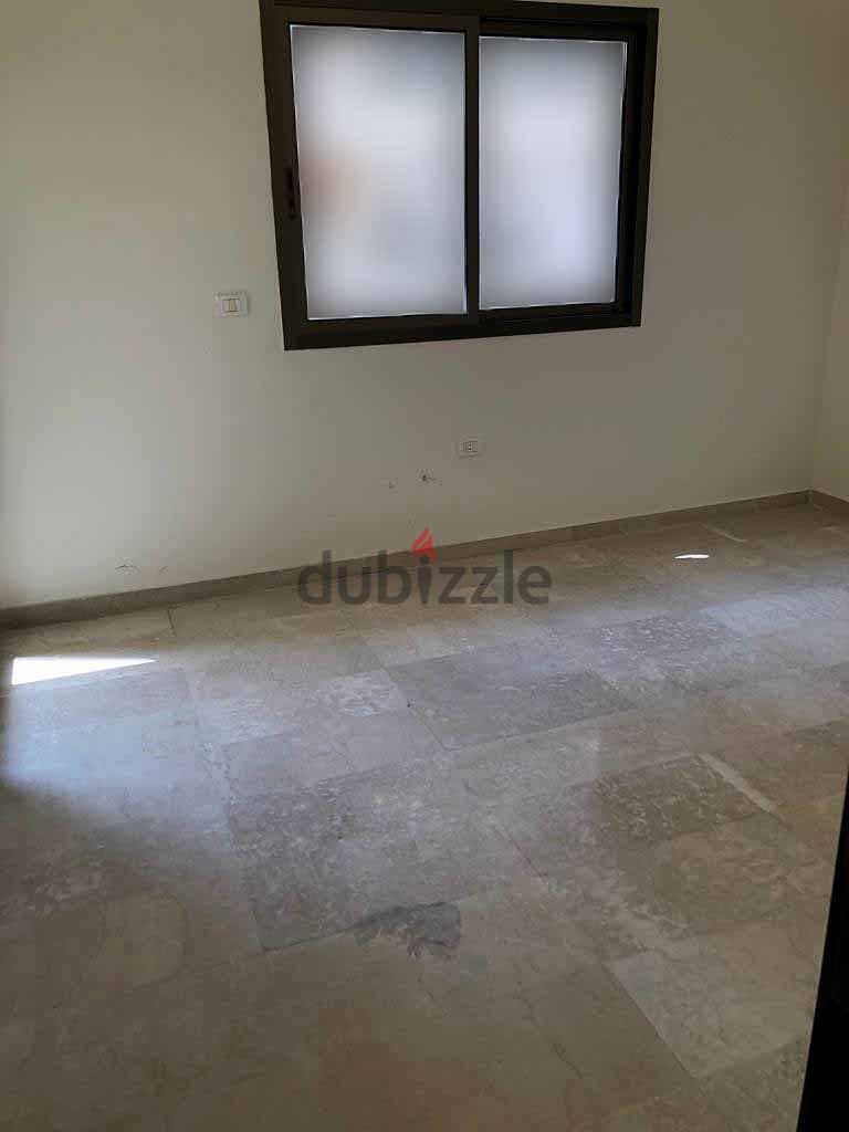 SPACIOUS APARTMENT IN HAMRA PRIME (220SQ) 3 BEDROOMS , (HAMR-100) 4