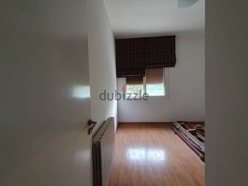 Apartment for sale in Yarzeh شقة للبيع في اليرزة 17