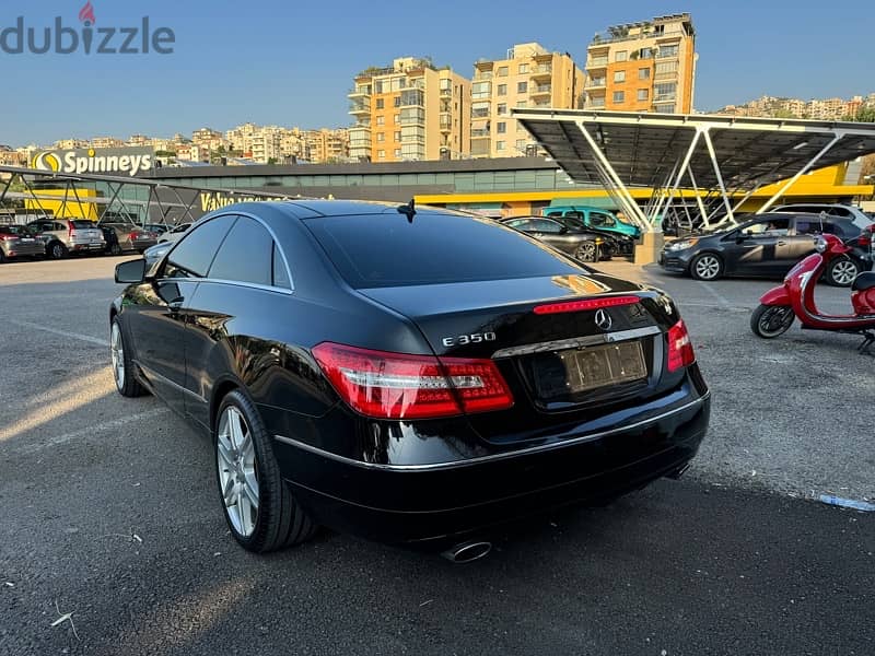 Mercedes-Benz E-Class 2011 0