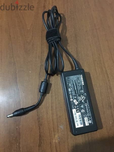 toshiba pc original charger 2