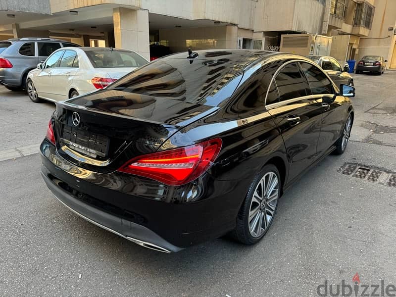 Mercedes-Benz CLA 250 2018 CLEAN CARFAX 4