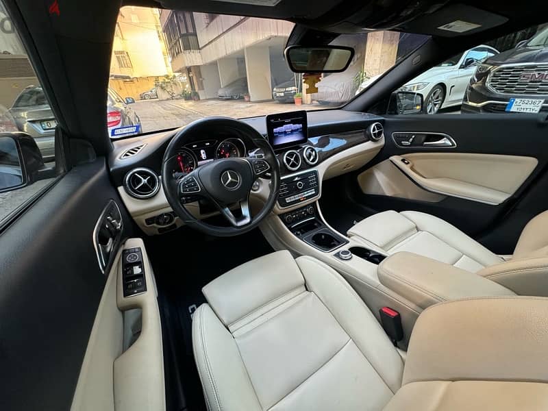 Mercedes-Benz CLA 250 2018 CLEAN CARFAX 8