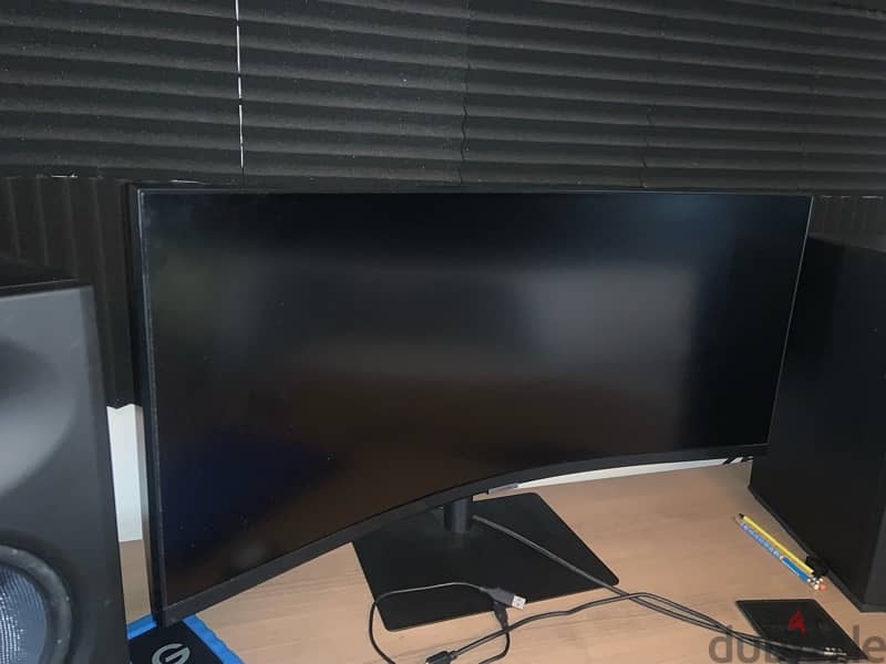 samaung curve monitor like new! 24 inch. 200$ 0