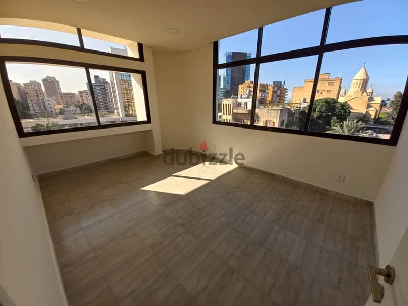 office for rent in Antelias -  مكتب للإيجار في انطلياس 4