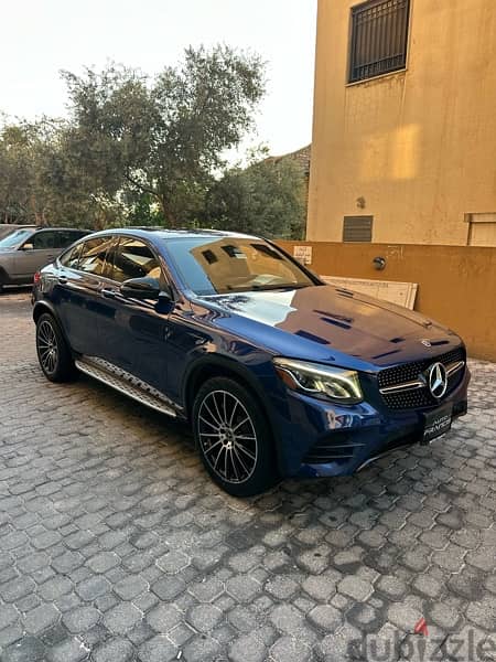 Mercedes GLC 300 coupe AMG-line 2018 blue on black (clean carfax) 2