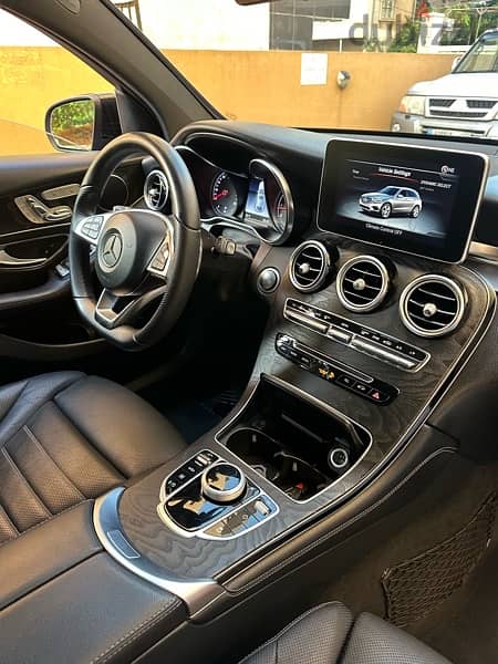 Mercedes GLC 300 coupe AMG-line 2018 blue on black (clean carfax) 7