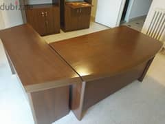 desk office for sale / مكتب للبيع 0