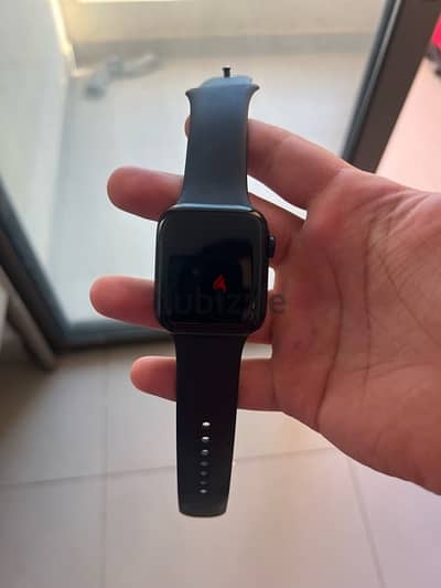 apple watch se 2 44 battery 98