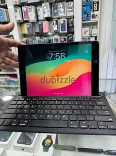 ipad  9   256g  space grey very clean