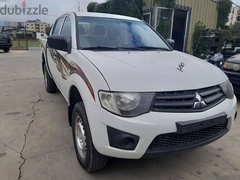 Mitsubishi L200 2015 بداعي السفر 1