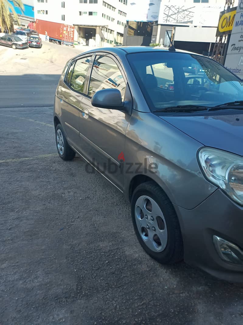 Kia Picanto 2011 4