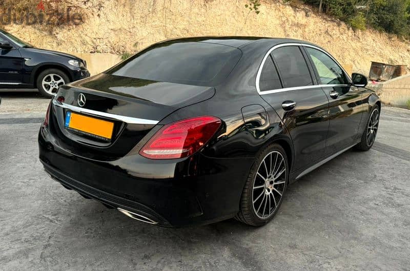 2016 Mercedes C200 AMG-Line 1