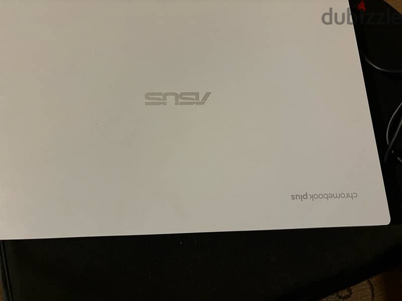 Barely used ASUS CHROMEBOOK 1