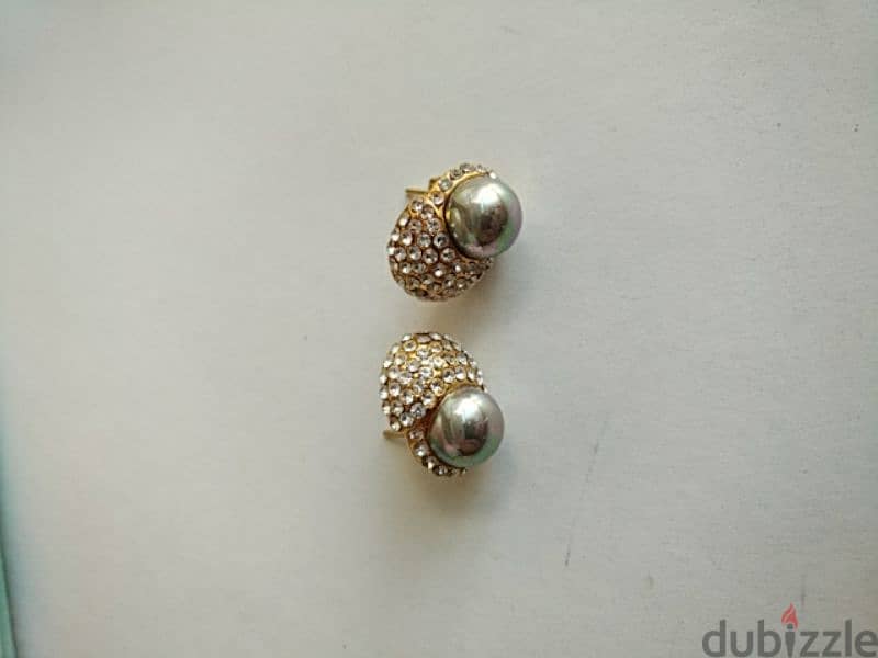 Strass pearl earrings - Not Negotiable 1