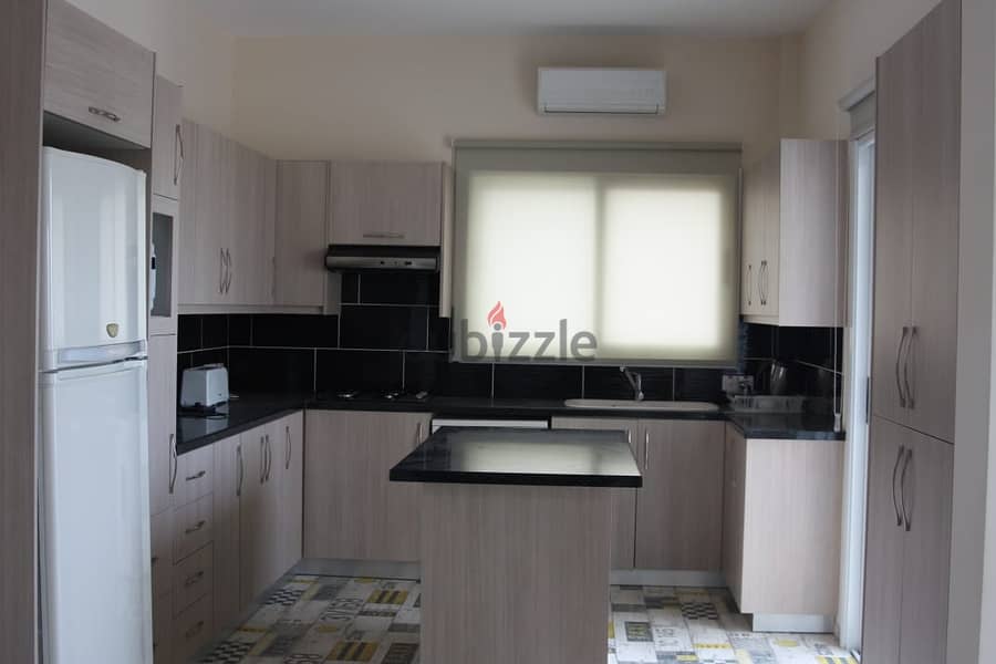 Cyprus Larnaca flat 3 bedroom prime location for sale 0075 6