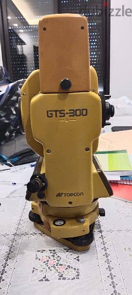 Topcon GTS 300