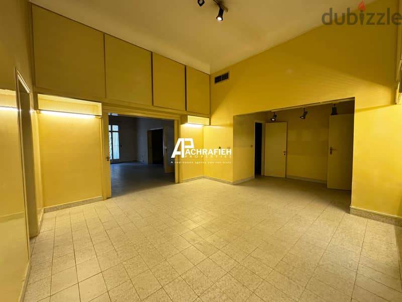 250 Sqm - Office For Rent in Achrafieh 5