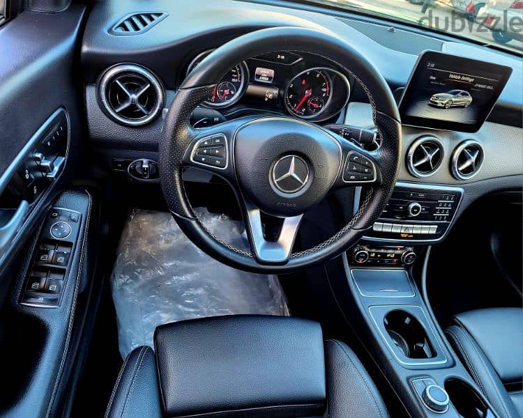 Mercedes-Benz CLA 250 "2018" 4MATIC 27000 MILES اجنبية شبه جديدة 15