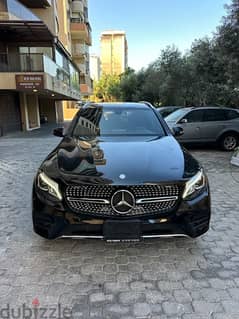 Mercedes GLC 300 AMG-line 4matic 2017 black on black (clean carfax)