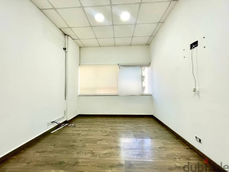 JH24-3650 Office 125m for rent in Jdeideh ( All Inclusive ) $ 860 cash 0