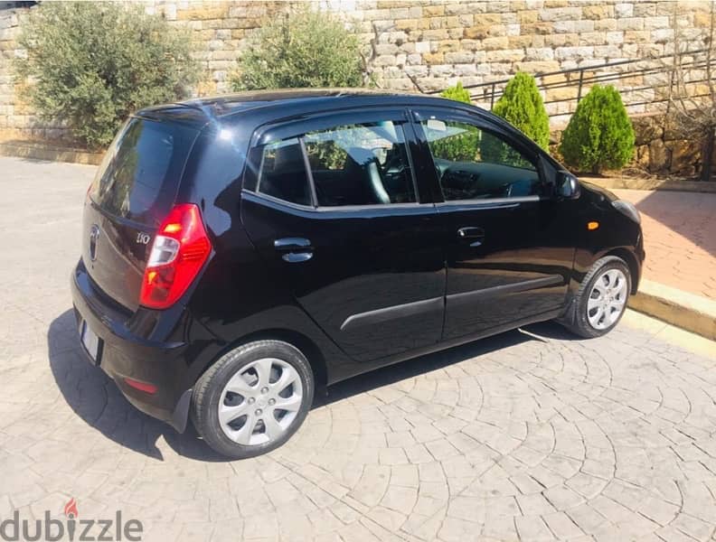 Hyundai I10 1.2L 2012 automatic 4