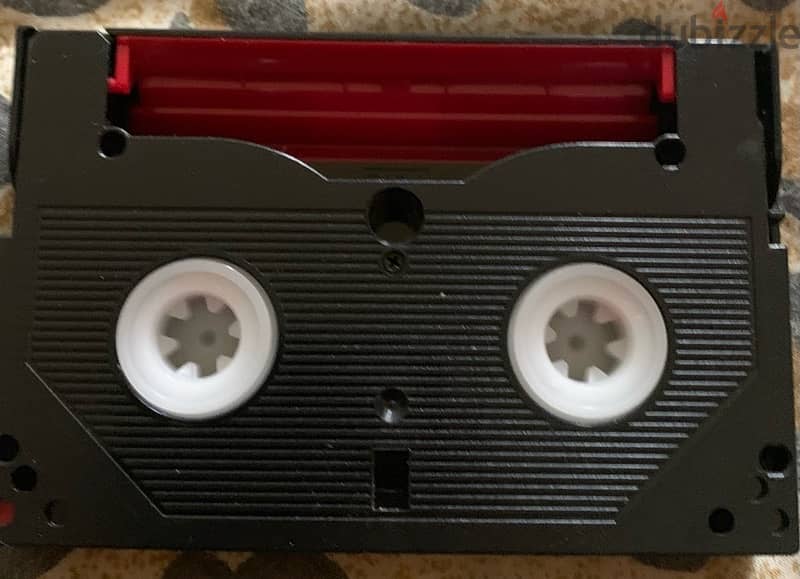 Vhs,hi8 video cam to dvd-mp4-audio cassette to mp3 4