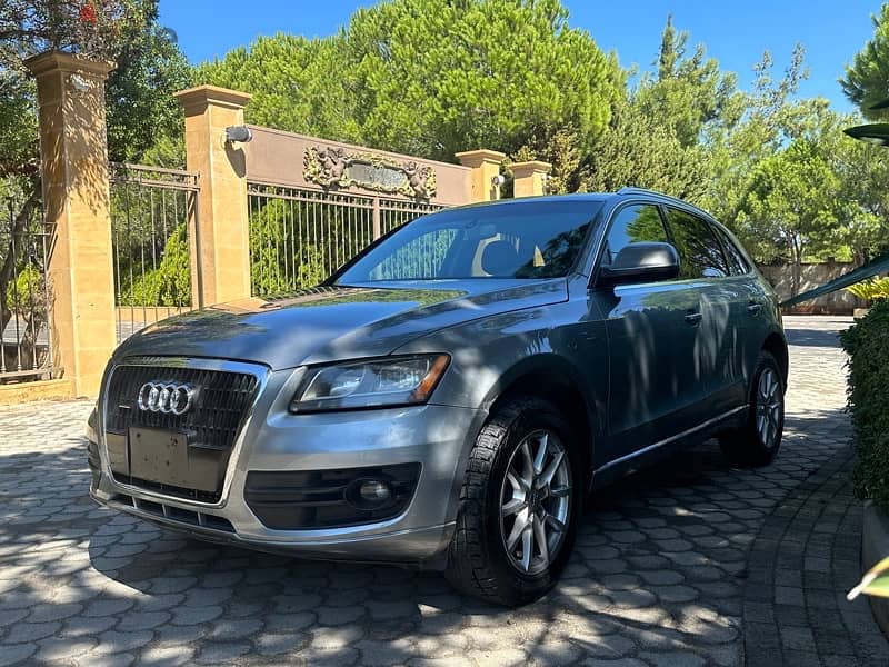 Audi Q5 2009 1