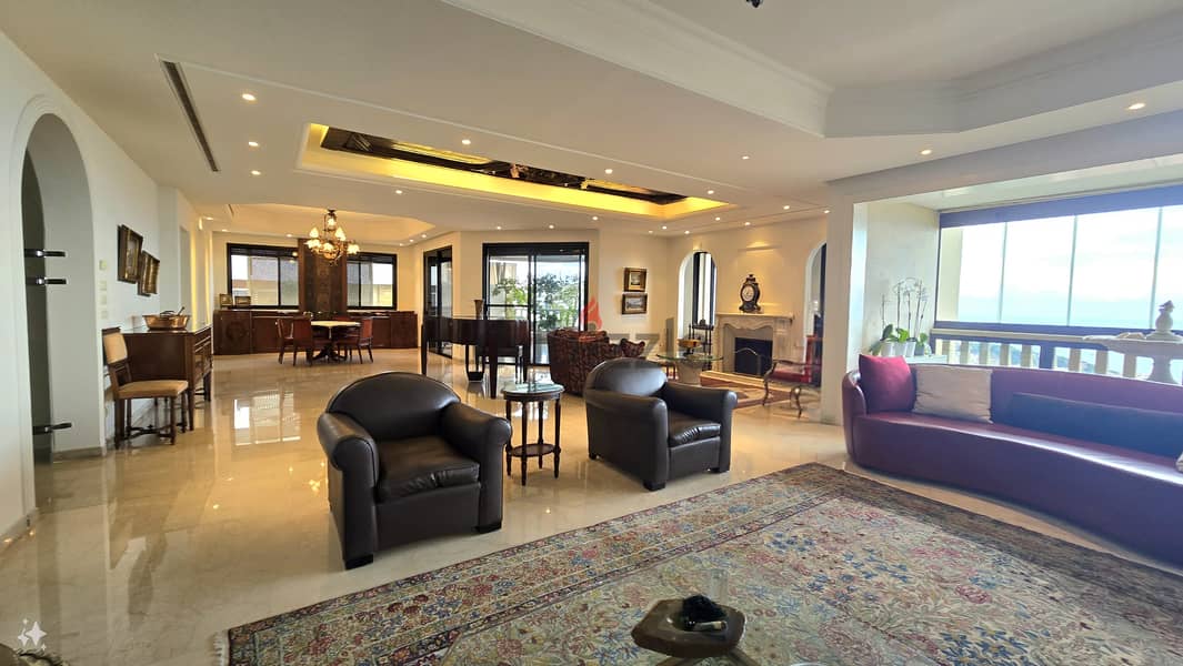 Spacious 385 sqm Apartment in the Prestigious Biyada Neighborhood 0