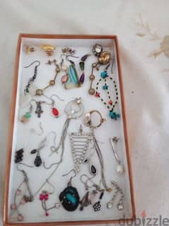 collection of 1 part earing