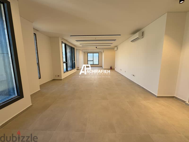 Office for Rent In Achrafieh - مكتب للإجار في الأشرفية 1