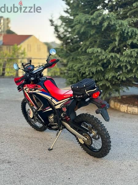 crf 250 Rally in excellent condition 1