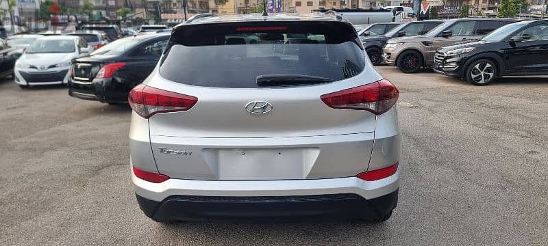 Hyundai Tucson 2017 4