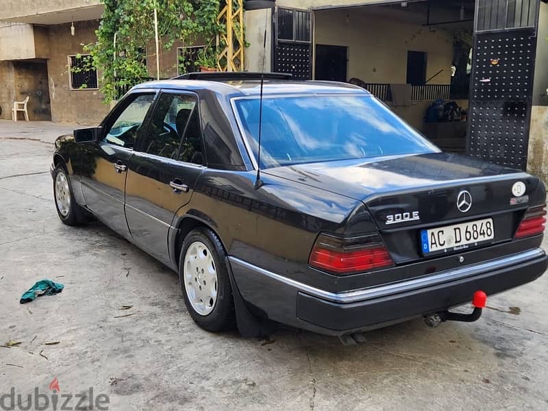 Mercedes-Benz E-Class 1990 2