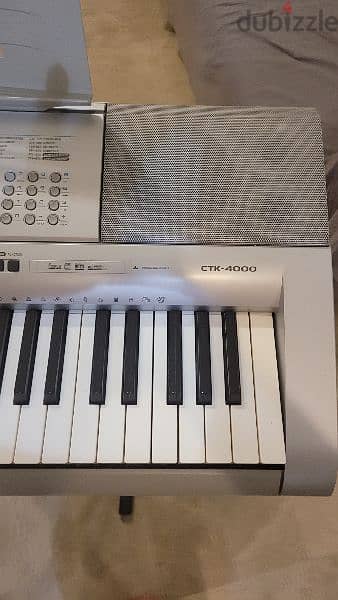 CASIO CTK-4000 KEYBOARD USED 2 MONTHS ONLYY! 2