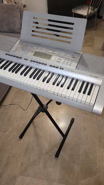 CASIO CTK-4000 KEYBOARD USED 2 MONTHS ONLYY! 7