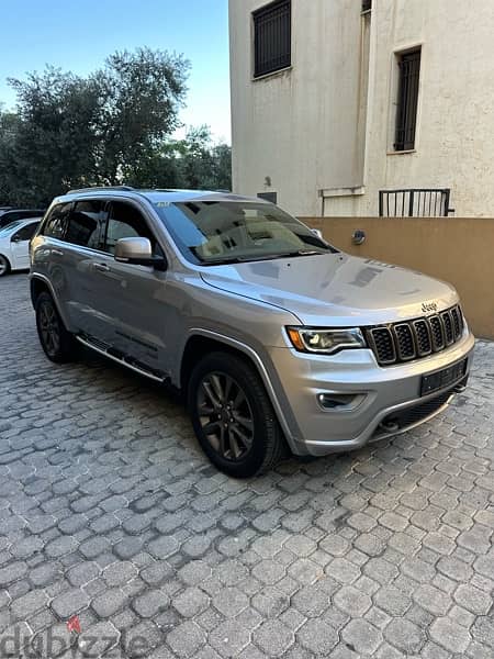 Jeep Grand Cherokee Limited Plus 75th anniversary 2017 gray on black 1